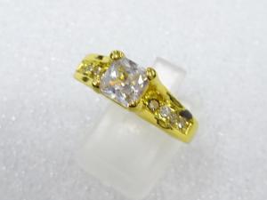 クリスタル　指輪(20号)